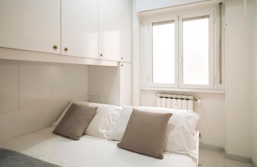 Quartiere XXIX Ponte Mammolo Apartment | A/C - Pool - Parking [Metro B]