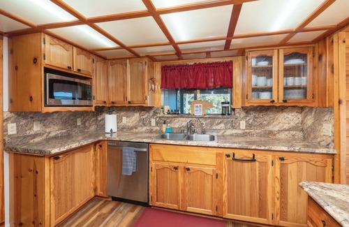 Ahwahnee House | A cabin look house with Dome Room/Spa/Pool/View/Play Set/Game Room/FamilyFun