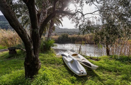 Bosa House | A charming country cottage + bikes and kayaks
