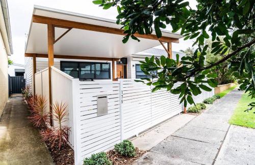 Toowoon Bay House | A Chic Coastal Hideaway at Toowoon Bay Beach