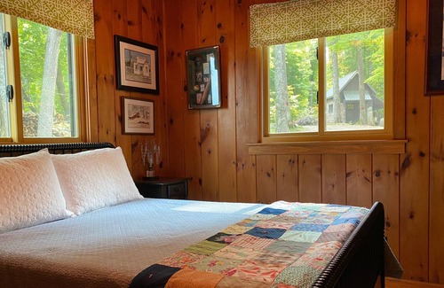 New Auburn House | A classic cabin on Lower Long Lake