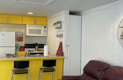 Northwest Los Angeles Heights House | A Cozy Apt for 2 | On Site Free Parking