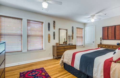 Terrell Heights House | A cozy, comfortable family getaway
