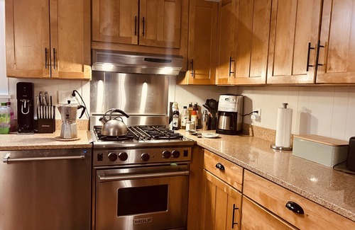 Stowe Area Ski Chalet | A cozy family retreat perfectly located between Stowe Village & Trapp’s Lodge
