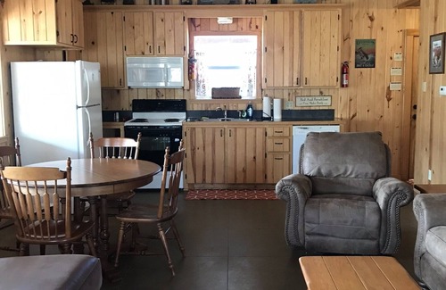Murfreesboro Cabin | A cozy getaway on the Little Missouri River!