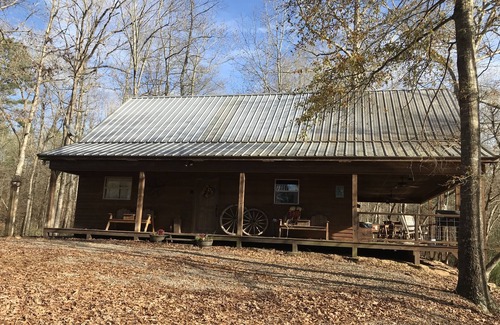 Murfreesboro Cabin | A cozy getaway on the Little Missouri River!
