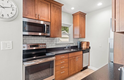 Winter Park Cottage | A curated stay in the Historic College Quarter