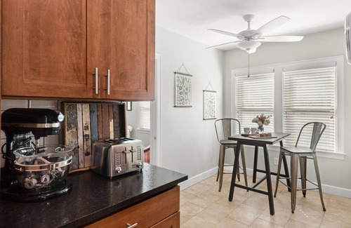 Winter Park Cottage | A curated stay in the Historic College Quarter