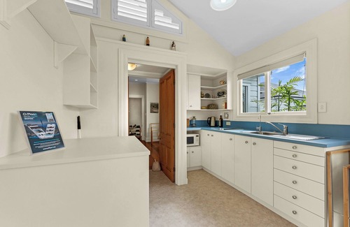 Devonport Apartment | A delightful escape!