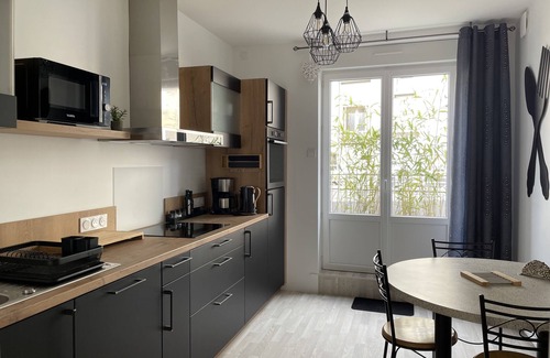 Vire Apartment | A Deux pas de la Porte Horloge