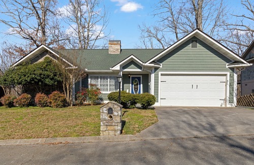 Sevierville House | A Dolly Good Time