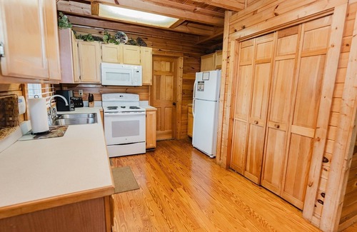 Wears Valley Cabin | A Dream Come True 2 Bedroom Cabin by RedAwning