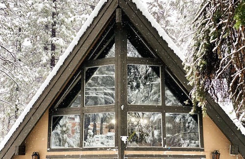 Tahoe Paradise Ski Chalet | A- f ra me