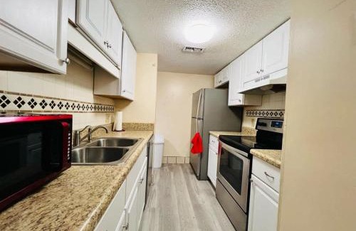 Myrtle Beach House | *A FAMILY GETAWAY*Pool*Steps to the Beach*Approved Dogs*D18