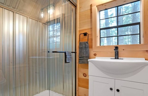 Oxford Cabin | A-Frame Cabin w/ Hot Tub