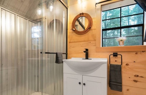 Oxford Cabin | A-Frame Cabin w/ Hot Tub