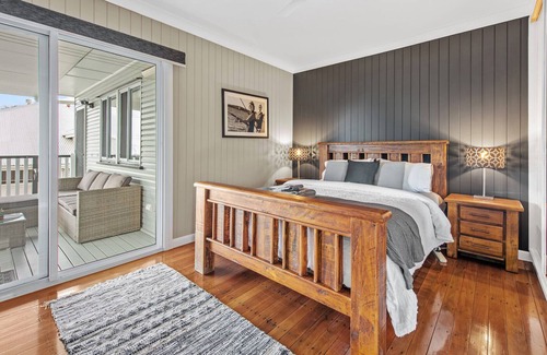 West End House | A Green Space! ~ 3Bed/1Bath /1Car House ~ West End