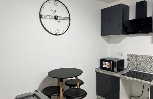 Labone Apartment | A Haven of Comfort in Labone, with easy access to essentials amenities