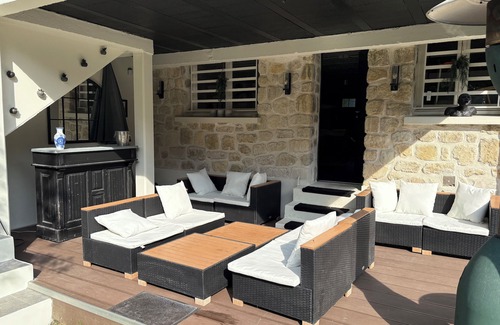 Clamart House | A HAVEN OF PEACE ON THE OUTSKIRTS OF PARIS