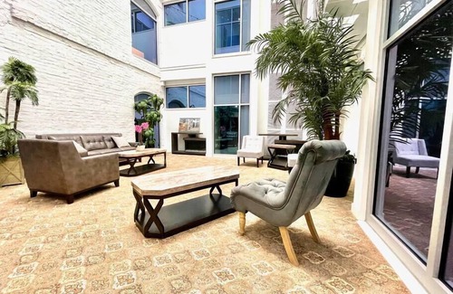 Old Market Apartment | A historic 900 square foot Atrium loft in the heart of the Old Market