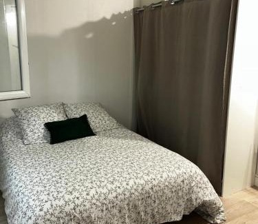 Mantes-la-Jolie Apartment | A la porte de Paris