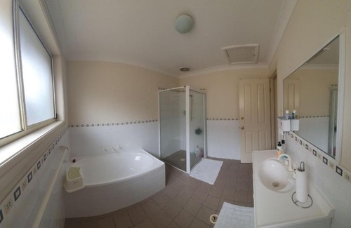 Warwick Farm House | A little bedroom for you (3)