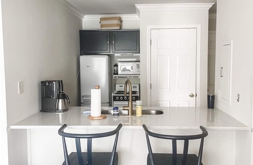 Dadeville Condo | A Little Peace of Lake Martin | 1 Bed, 1 Bath