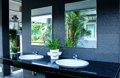 Downtown Krabi Hotel | A Little Villa