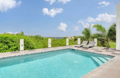 Sabadeco Villa | A lovely and quiet villa with beautiful ocean views