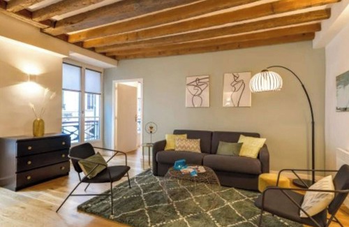 Saint-Germain-l'Auxerrois Apartment | A luxurious haven in the most affluent neighborhood-Madeleine-Vendome