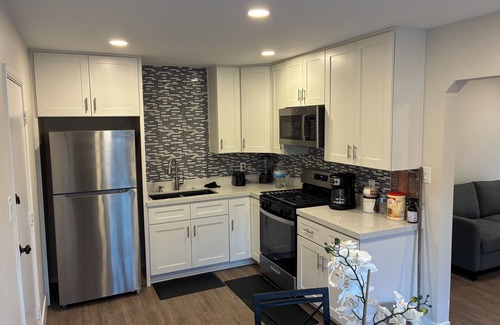 Port Hueneme House | a modern and chic vibe!