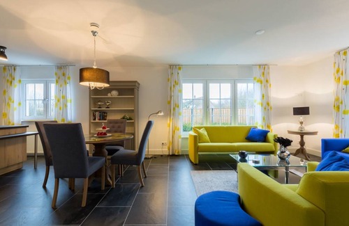 Oostkapelle House | A modern, attractive holiday home for the whole family, quietly located within walking distance of the center