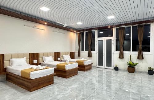 Chikkamagaluru Hotel | A Mountain view family suite by SS Luxury Comforts