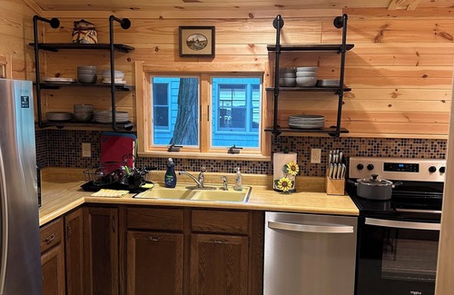 Alden Cottage | A New listing 2024! Blue Dream Cottage on Torch Lake