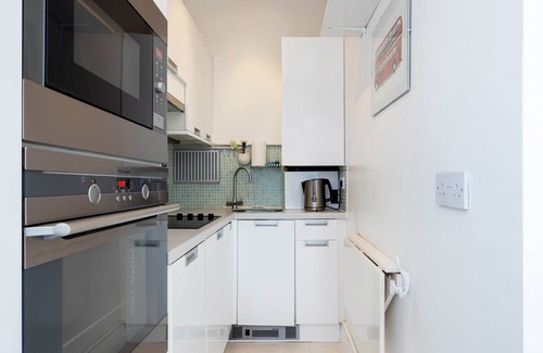 St. Helen's Apartment | A Notting Hill Home, by Veeve