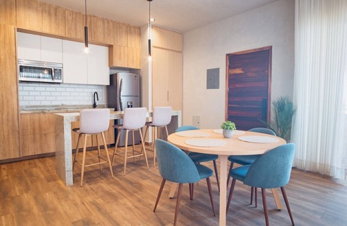 Cerritos Apartment | A pie de playa con alberca de frente