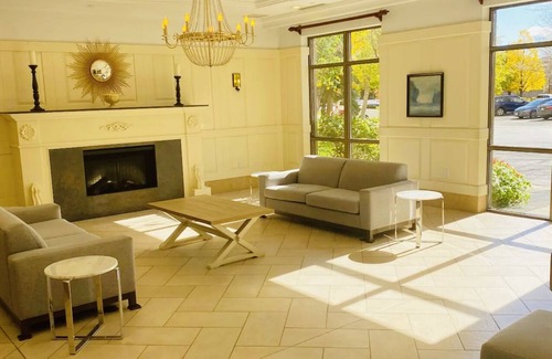 Humberwood Condo | A place like home