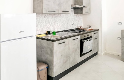 Noicattaro House | A practical vacation home in the historic center of Noicattaro awaits you.