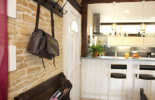 Basseneville House | A Quelques km de Cabourg, Gîte de Caractère à la Campagne: La Cave à Cidre