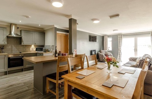 Crimdon Cottage | A quirky pod with one double and shower room.