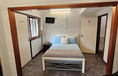 Taree Hotel | A Railway Lodge