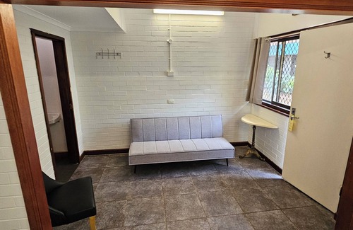 Taree Hotel | A Railway Lodge
