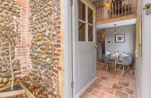 Fakenham Cottage | A romantic fairytale luxury cottage for four in South Raynham.
