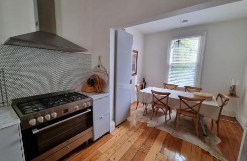 Queenscliff House | A Sea Pilots Cottage