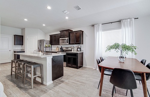 Fort Worth House | A Serene Oasis! 4-bedrooms!