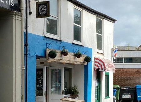 Kingsbridge Apartment | A spacious 2 bed flat in Kingsbridge town