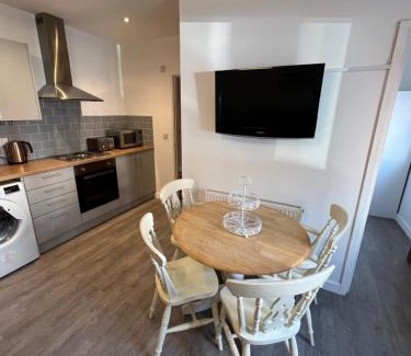 Cathays Apartment | A spacious flat