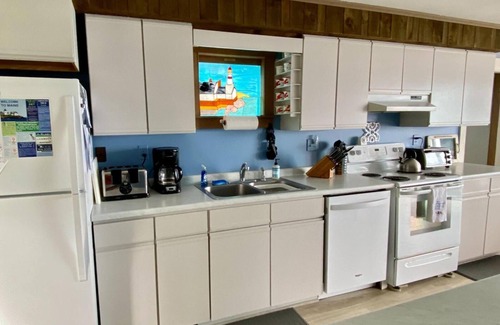 Knox County Cabin | A STONES THROW - Town of Owls Head