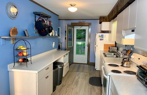 Knox County Cabin | A STONES THROW - Town of Owls Head