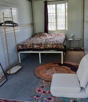 Omanu House | A stroll away from beach